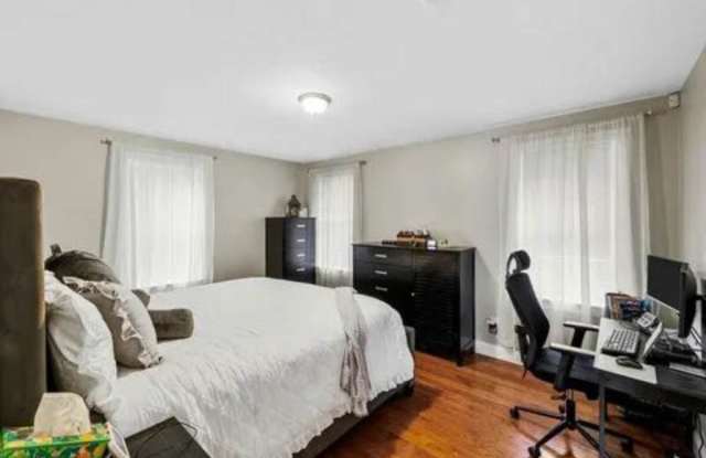 96 Kilmer Ave photos photos