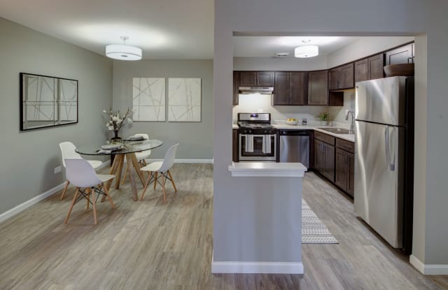 Carol Stream Crossing Gallery 3
