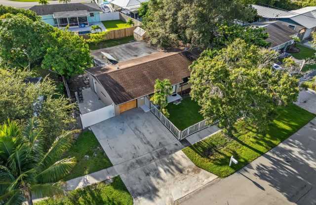 3428 Capri Road Gallery 2