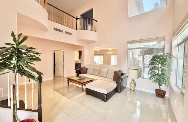 7957 Sky Birch Court Gallery 2