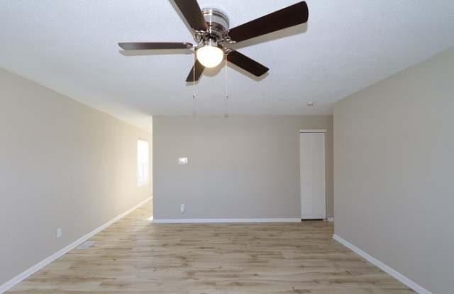 3417 North Richardt Avenue Gallery 2