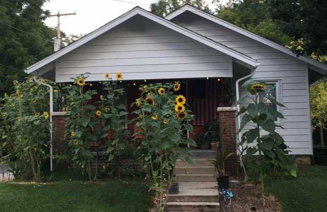 111 N Elm Street photos photos 111 N Elm Street photos photos