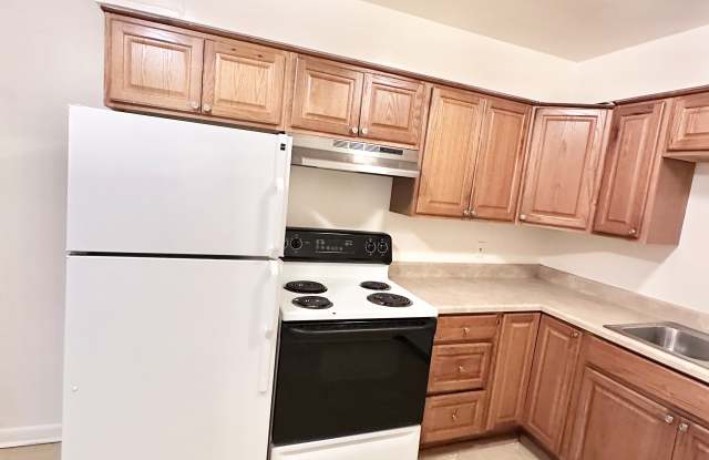 2485 S Gaylord St photos photos
