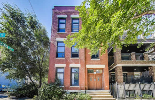 600 N May Street unit: 2R photos photos 600 N May Street unit: 2R photos photos