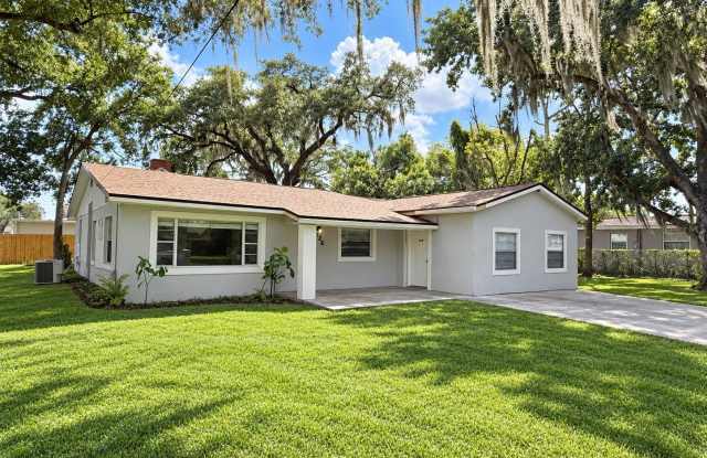 326 E PALMETTO Avenue Gallery 1
