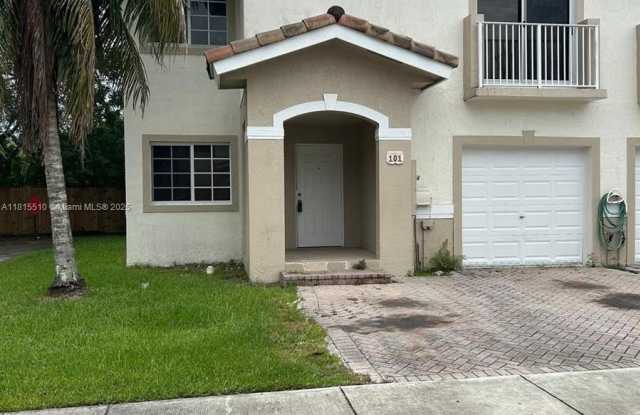 14070 SW 260th St photos photos