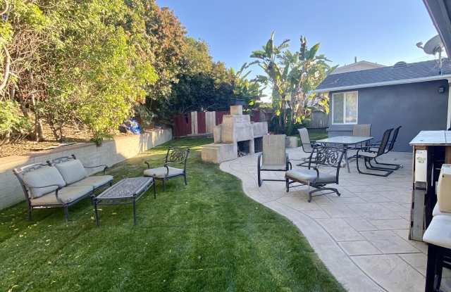 5261 Tipton St - 5261 Tipton Street, San Diego, CA 92115