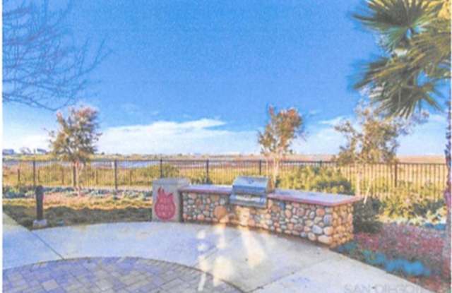 Modern Coastal Townhome at Bayside Landing Gallery 4