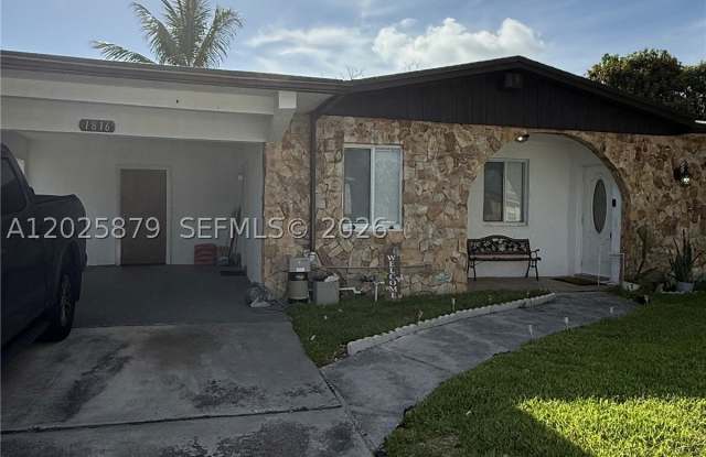1816 NW 25th Ter Gallery 2