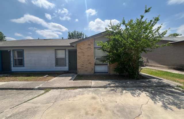 5525 Lochmoor #1, San Antonio, TX. 78244 photos photos