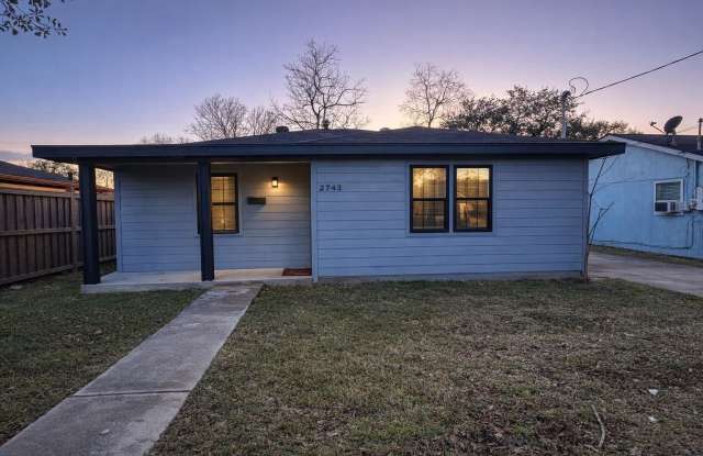 2743 Royal Ave photos photos 2743 Royal Ave photos photos