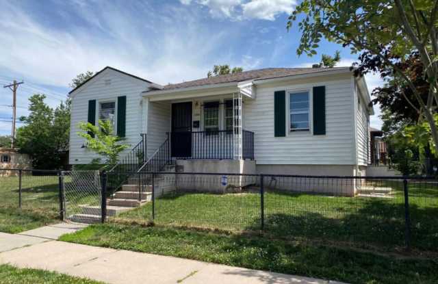 Charming six bedroom home near River North Art District! photos photos