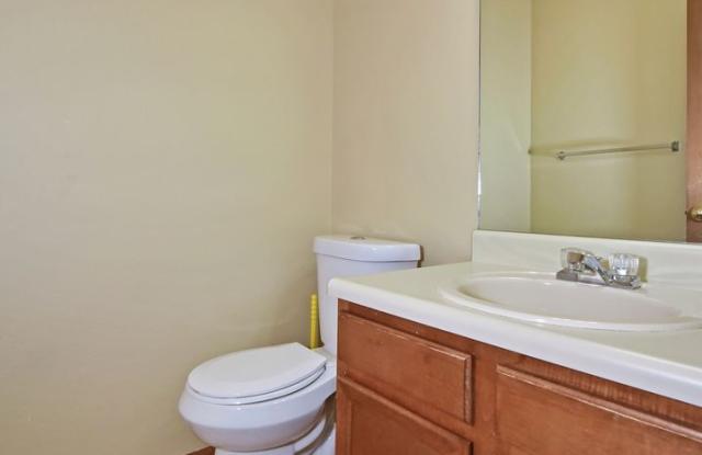 Updated 3bed 3bath home in D20 Schools! photos photos