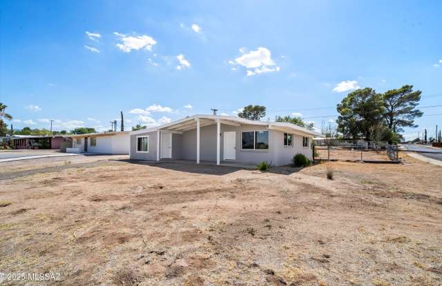 202 Avenue C photos photos