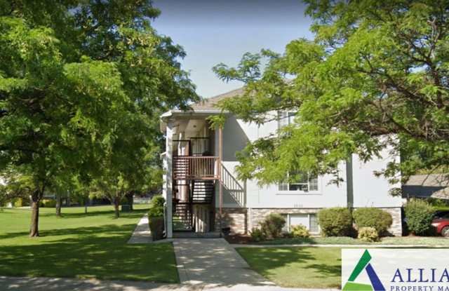 Rent reduction and first month rent free! 2 Bed 1 Bath Condo for Rent in Orem! - 1030 South Orem Boulevard, Orem, UT 84058