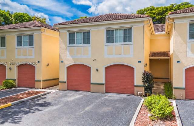 2474 Centergate Dr Gallery 1