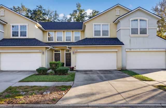 Spacious Townhome for Rent photos photos