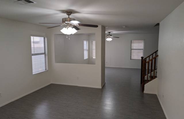 4 BEDROOM 2.5 BATH SINGLE FAMILY HOME IN PEORIA MADISON ESTATES COMMUNITY 2 STORY Gallery 4