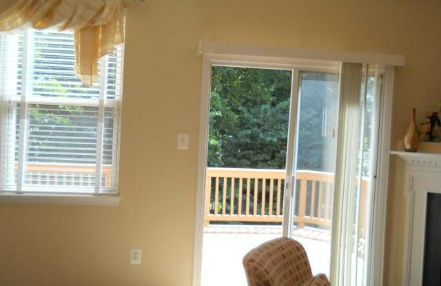 2913 SAINT HELEN CIR Gallery 2