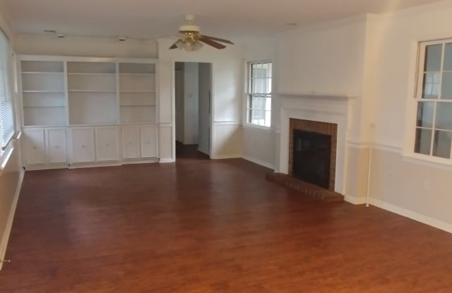 Rental at The Landings!! Gallery 3