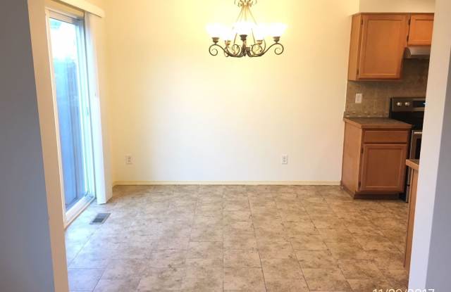 264 Anacortes Pl NE Gallery 4