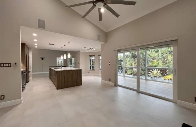 720 BIRDIE Court Gallery 2