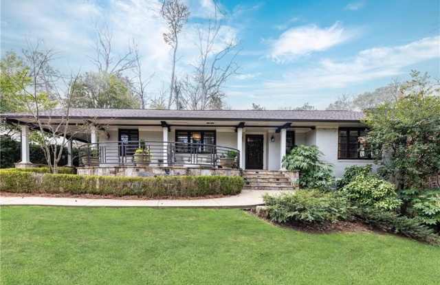 870 Wellesley Drive NW photos photos