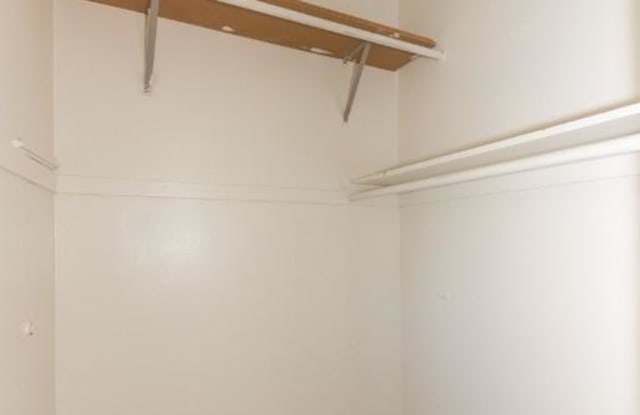 2151 N Fremont Gallery 2