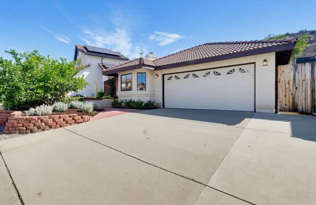 Single-Story, 3-Bedroom, 2-Bathroom Rancho San Diego Retreat with an Incredible Backyard Oasis photos photos Single-Story, 3-Bedroom, 2-Bathroom Rancho San Diego Retreat with an Incredible Backyard Oasis photos photos