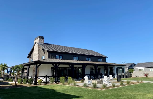 The Farmhouse on Estrella photos photos