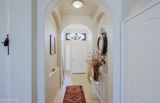 8701 E AVALON Drive Gallery 2