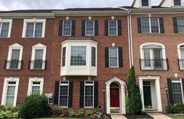 42473 GREENSIDE DRIVE - 42473 Greenside Drive, Brambleton, VA 20148