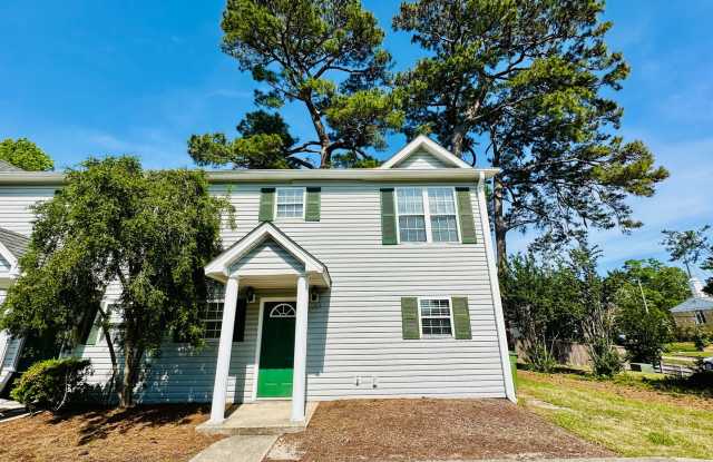 PORT CITY COMMONS - Three bedroom townhome within minutes of downtown Wilmington, riverwalk and Wilmington International Airport photos photos