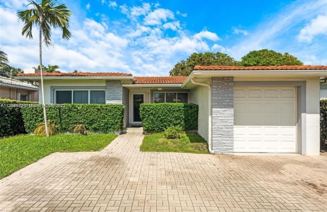 9140 Dickens Ave - 9140 Dickens Avenue, Surfside, FL 33154