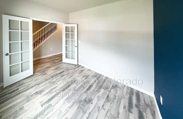 5975 Mumford Drive Gallery 3