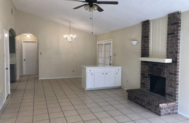 10130 PEBBLESTONE Gallery 4