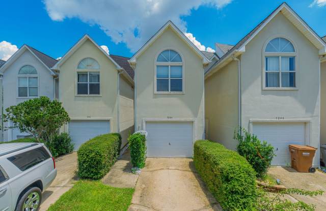 7244 Grimms Landing photos photos