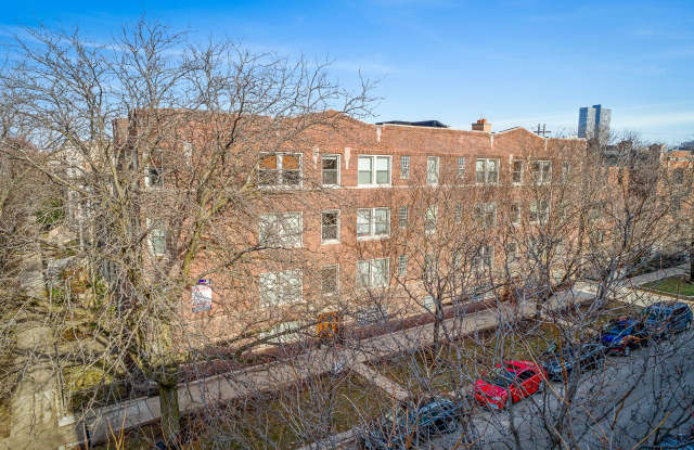1210 W. Waveland Apt. photos photos