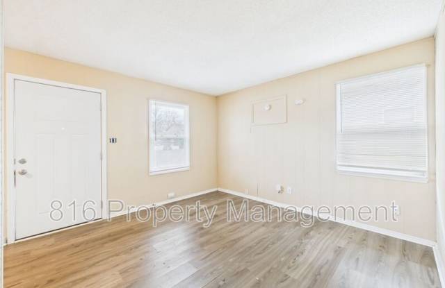 6104 E 152nd Ter photos photos