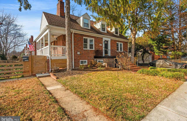 1700 DEWITT Avenue photos photos