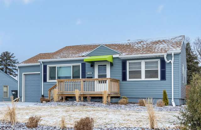 Gorgeous 2 bedroom 1 bathroom house! Gallery 4