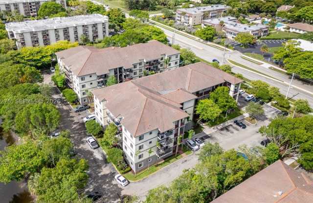 2851 Riverside Dr Gallery 2