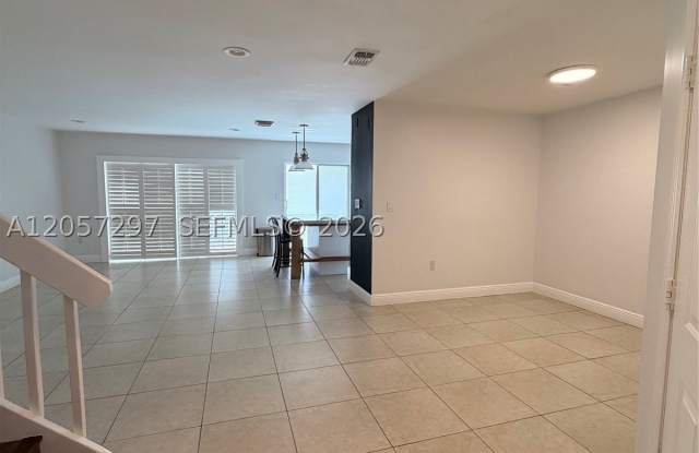 7446 SW 162nd Ct Gallery 2