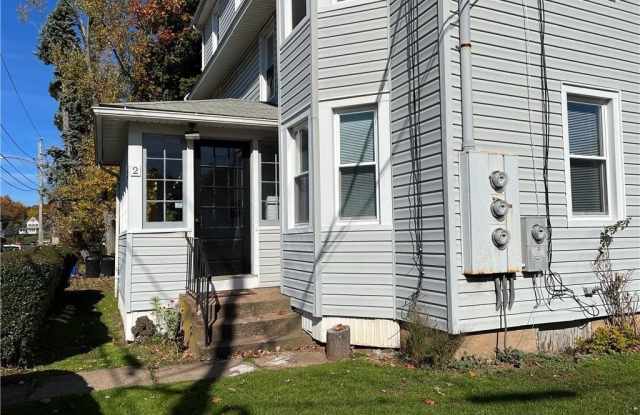 2 Lincoln Avenue Gallery 4