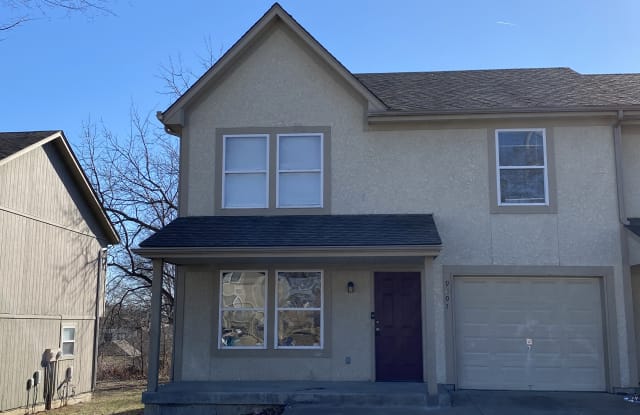 9007 E 85th St - 9007 East 85 Street, Raytown, MO 64138