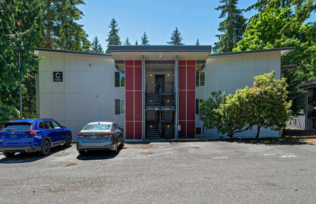 Large 2 Bedroom Condo in Bellevue - Near Microsoft Campus photos photos
