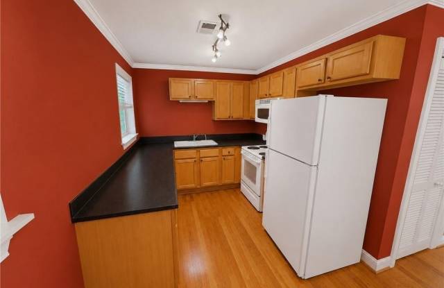 1643 Briarcliff Road NE Gallery 3