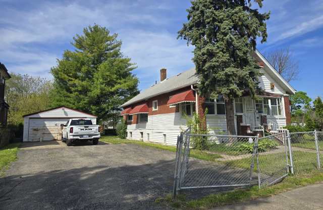 9935 Broadstreet Ave photos photos