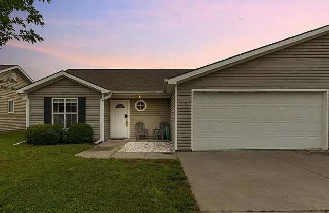 West Side Duplex! - 517 Stonedale Drive, Manhattan, KS 66503 West Side Duplex! - 517 Stonedale Drive, Manhattan, KS 66503