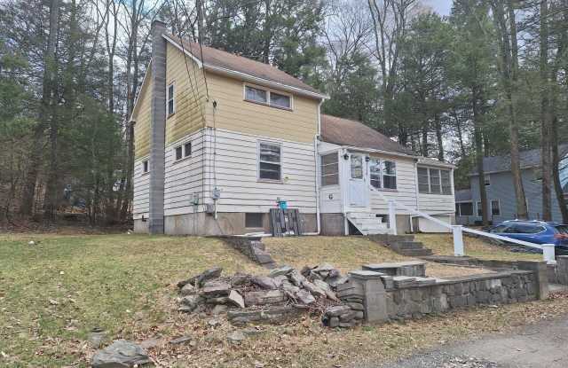 114 Hillbilly Village photos photos